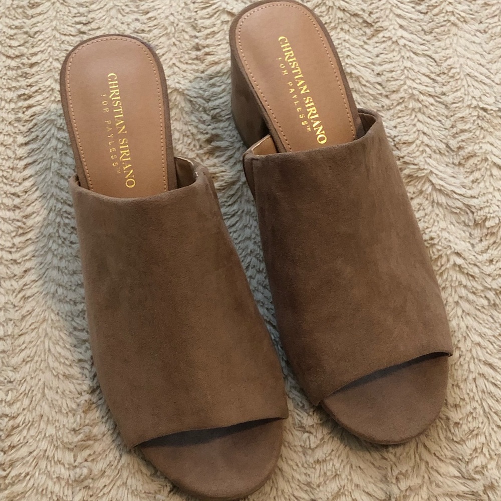 Women’s Slip on Heel - Nude / Tan Size 9.5